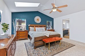 3 Schlafzimmer, Schreibtisch, Bügeleisen/Bügelbrett, kostenloses WLAN