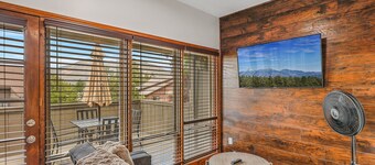 Mountain Oasis | Stunning Views | Renovated Condo | Near Flagstaff Attractions