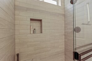 Shower, hair dryer, towels, soap - Pet & Family-Friendly | Spacious Fenced Yard | 5-min to Downtown | EV Charger (Flagstaff)