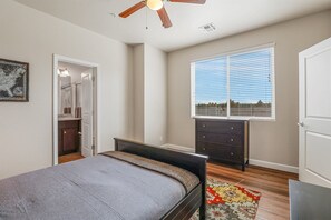 4 bedrooms, desk, iron/ironing board, free WiFi