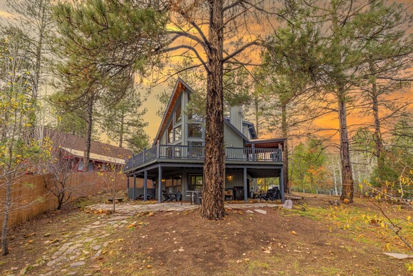 Exterior - Cozy Hilltop Retreat | Quiet Street | Near Downtown and NAU | Private Forested Setting (Flagstaff)