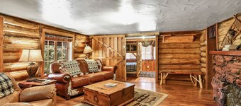 Rustic Star | Authentic Log Cabin in the Woods | Near the Grand Canyon, Flagstaff & Williams