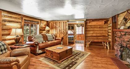 Rustic Star | Authentic Log Cabin in the Woods | Near the Grand Canyon, Flagstaff & Williams