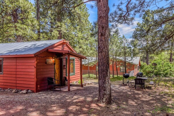 Exterior - The Bunk House | Historic Cabin | Firepit | Pet-Friendly | Near Grand Canyon (Bellemont)