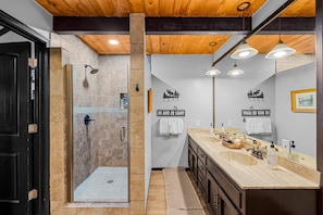 Shower, hair dryer, towels - Big R Lodge | Hot Tub, Arcades & Large Deck | Retreat Near Flagstaff Attractions (Flagstaff)