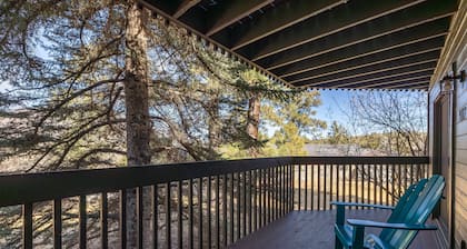 Trendy Condo | Mountain Views | Chef's Kitchen | Near Downtown Flagstaff