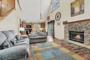 TV, fireplace