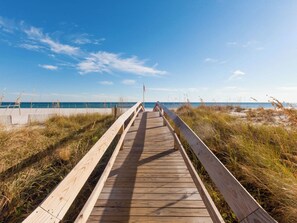 On the beach - San Carlos 405 by Liquid Life (Gulf Shores)