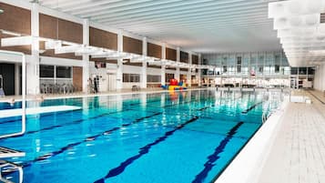 House | Pool