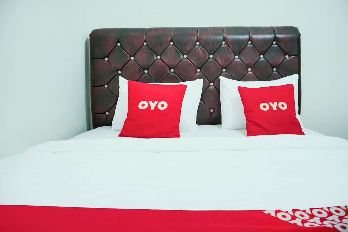 Standard Double Room | Desk, laptop workspace, free WiFi, bed sheets