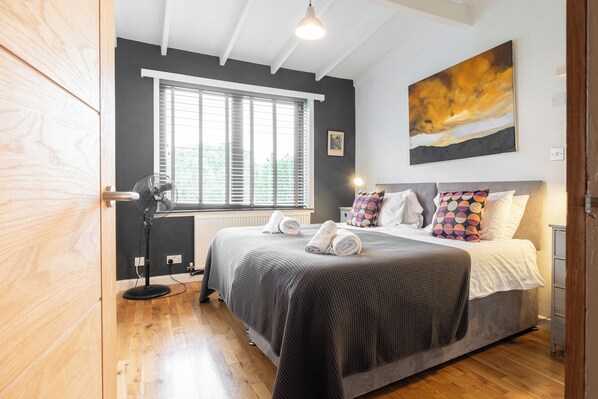 6 slaapkamers, gratis kabelinternet, beddengoed