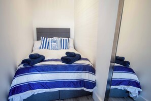 1 phòng ngủ, bộ trải giường 