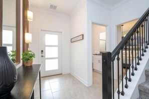 公寓 | 4 間臥室、網路服務