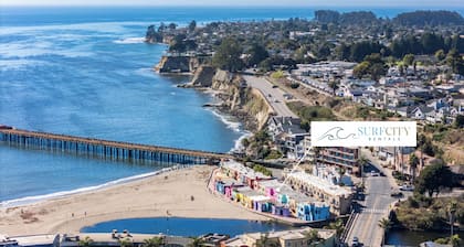 Grandma's Nest steps from Capitola Beach!