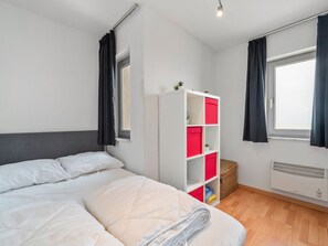 Apartment | 2 bedrooms - One-bedroom Flat With sea Views and Parking (Blankenberge)