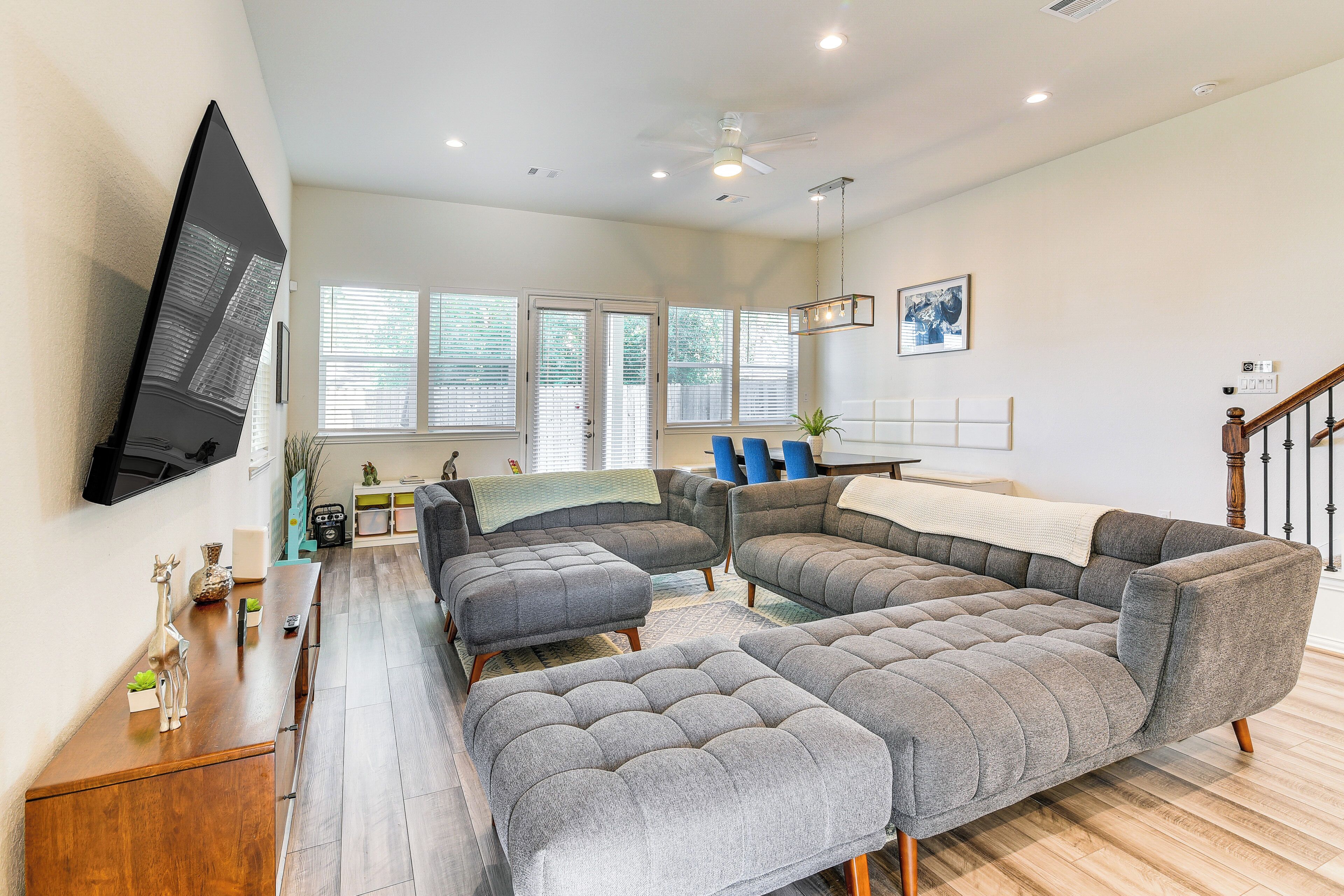 House (3 Bedrooms) | Interior