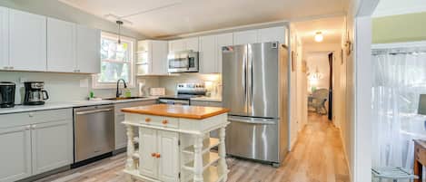 House (2 Bedrooms) | Interior
