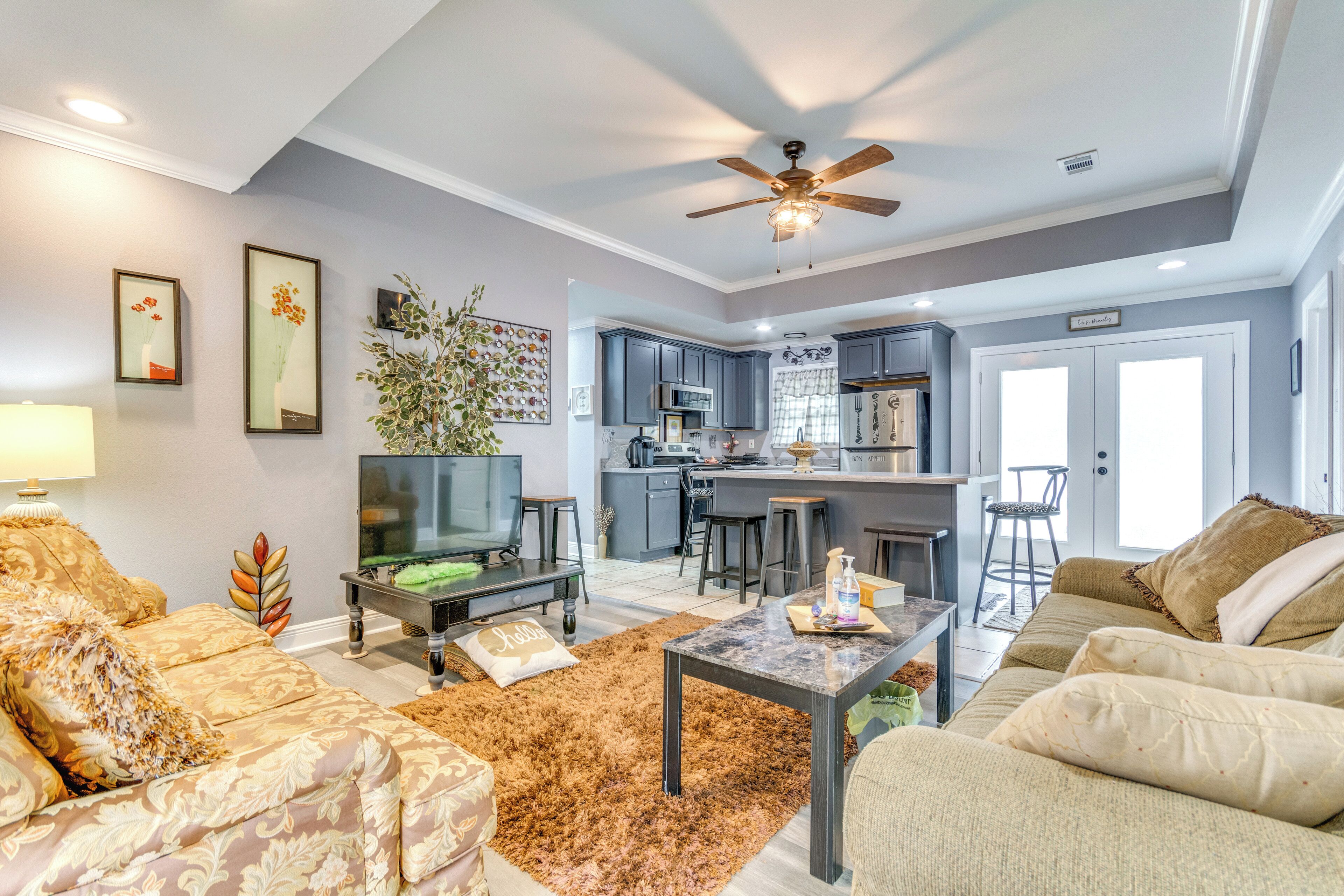 House (2 Bedrooms) | Interior