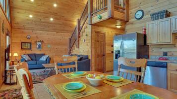 House (4 Bedrooms) | Front of property