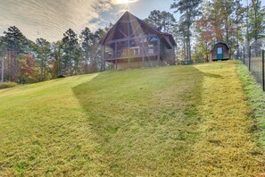 House (4 Bedrooms) | Interior - 1 Mi to Current River: Sunset-view Van Buren Cabin (Van Buren)