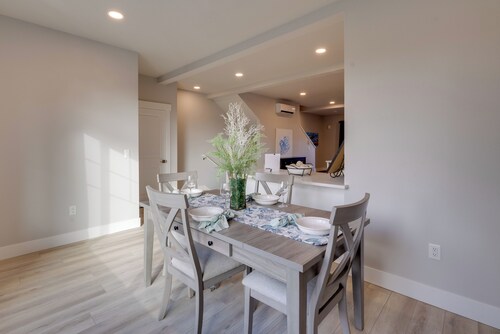 Balconies w/ Scenic River Views: Hammond Townhome!