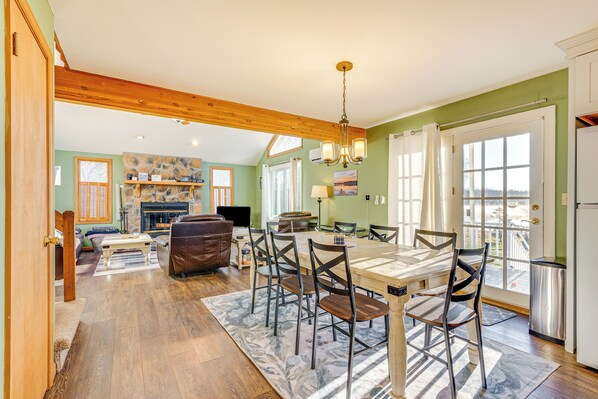 House (3 Bedrooms) | Interior - Beach Access, Private Dock: Arrowhead Lake Cabin (Pocono Lake)