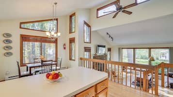 Cottage (4 Bedrooms) | Interior