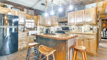 House (1 Bedroom) | Interior