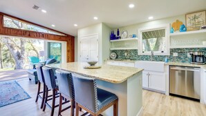Interior - Waterfront Home w/ Boat Dock & Slip in Old Town! (Old Town)