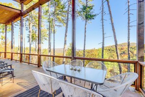 House (4 Bedrooms) | Interior - Modern Mtn Cabin w/ Deck & Views in Blue Ridge! (Cherry Log)