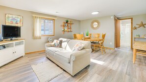 Interior - Steps to Long Lake: Cabin w/ Patio in Harrison! (Harrison)