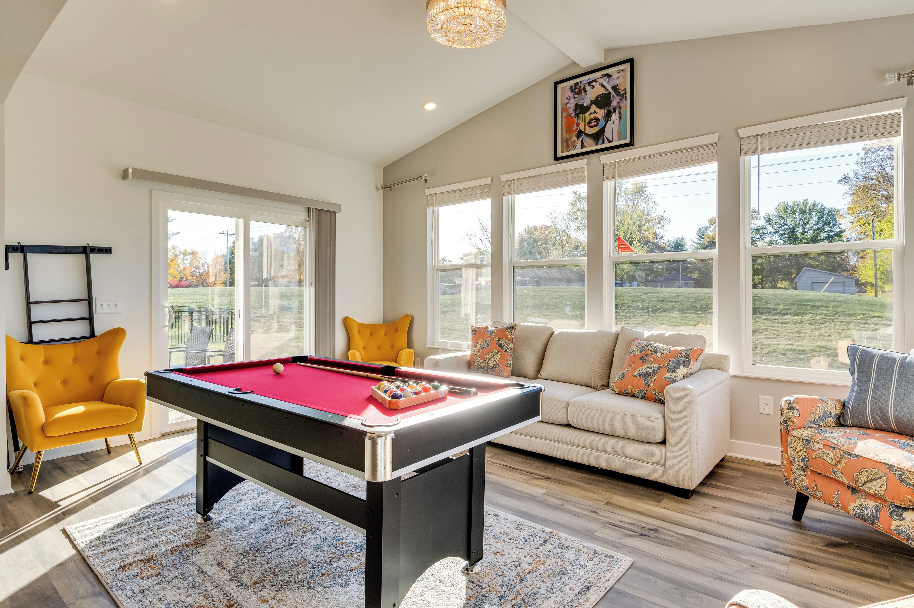 House (5 Bedrooms) | Interior