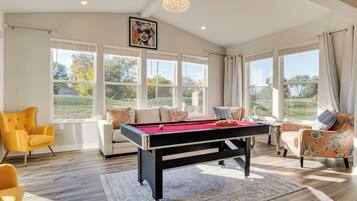 House (5 Bedrooms) | Front of property
