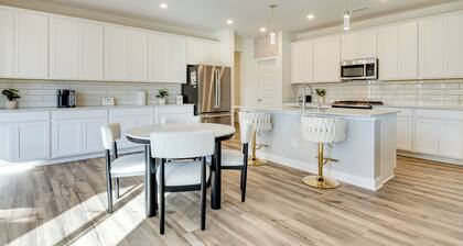 4 Mi to Dtwn: Danville Home w/ Patio & Yard