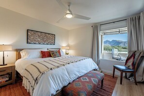 2 Schlafzimmer, Schreibtisch, Bügeleisen/Bügelbrett, kostenloses WLAN