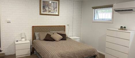 1 多间卧室、熨斗/熨衣板、旅行婴儿床、免费 WiFi