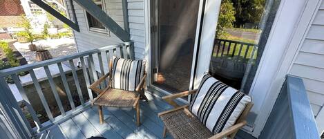 Deluxe Room, Balcony | Balcony