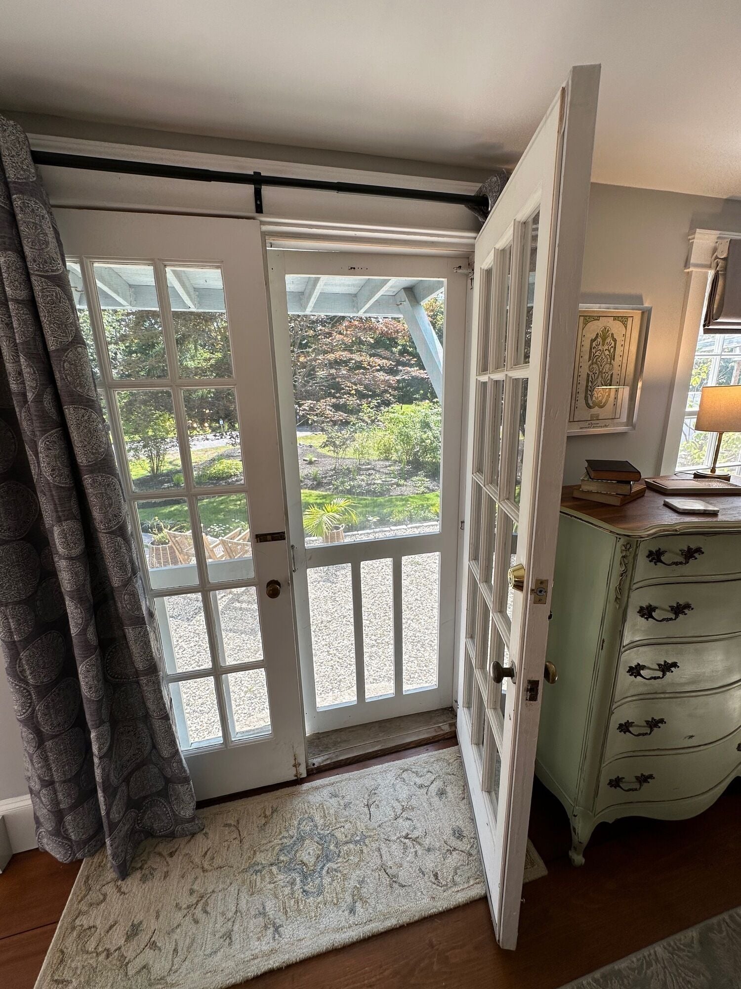 Luxury Room, Patio | Iron/ironing board, free WiFi