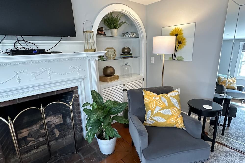 Inn at Perkins Cove