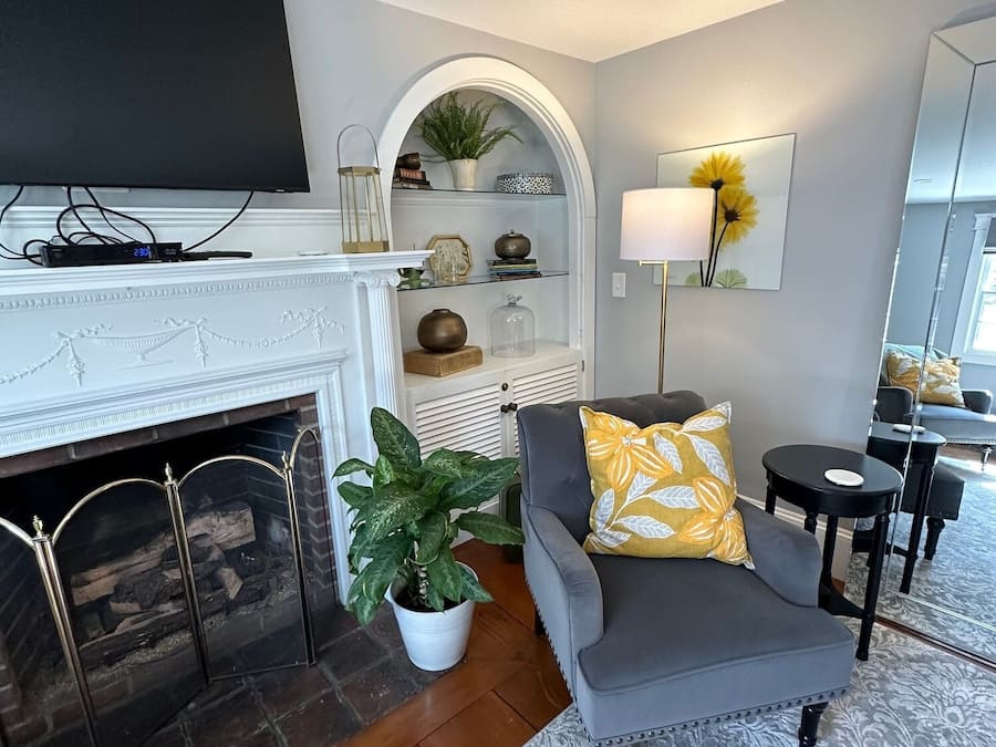 Luxury Room, Patio | Iron/ironing board, free WiFi