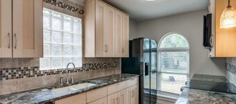 New! Pool, Sauna & Wellness Retreat. Spacious home! 3Bed 2Bath.