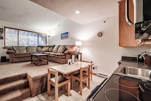Interior - One bedroom Cascades C-7, sleeping 6, fireplace! (Newry)