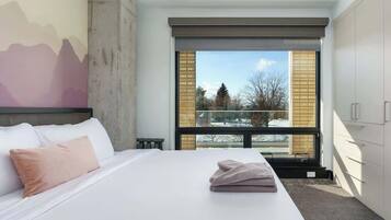 2 bedrooms, iron/ironing board, travel crib, WiFi