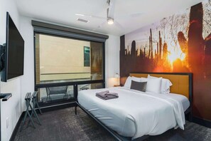 2 habitaciones, tabla de planchar con plancha, cuna de viaje y wifi