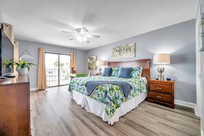 3 camere, una scrivania, ferro/asse da stiro, Wi-Fi gratuito