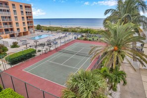 Sports court - Family-friendly beachfront condo with pool, hot tub, and tennis courts (Indian Rocks Beach)