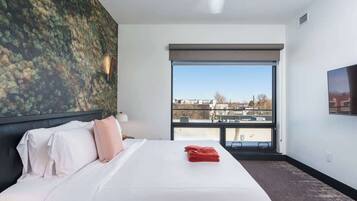 1 bedroom, iron/ironing board, travel cot, WiFi