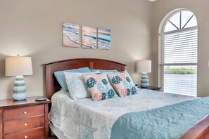 2 bedrooms, desk, iron/ironing board, free WiFi