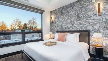 1 bedroom, iron/ironing board, travel crib, WiFi