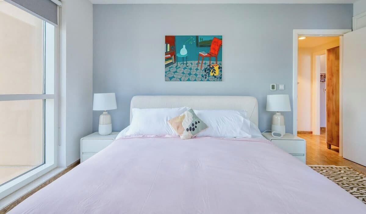 1 dormitorio, tabla de planchar con plancha, wifi gratis y ropa de cama